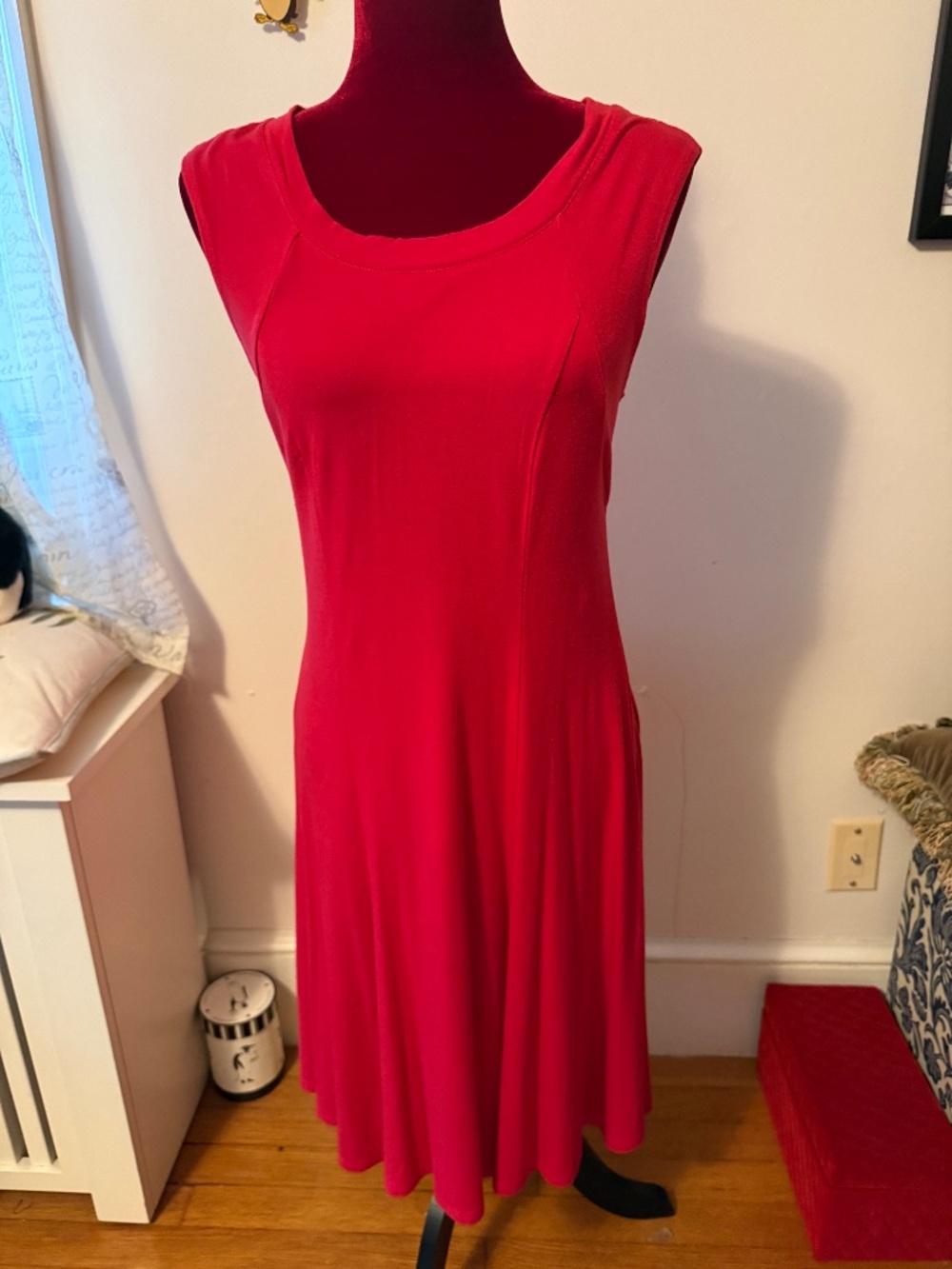 Chelsea& Theodore Red Sleeveless Long Dress size Med NWT